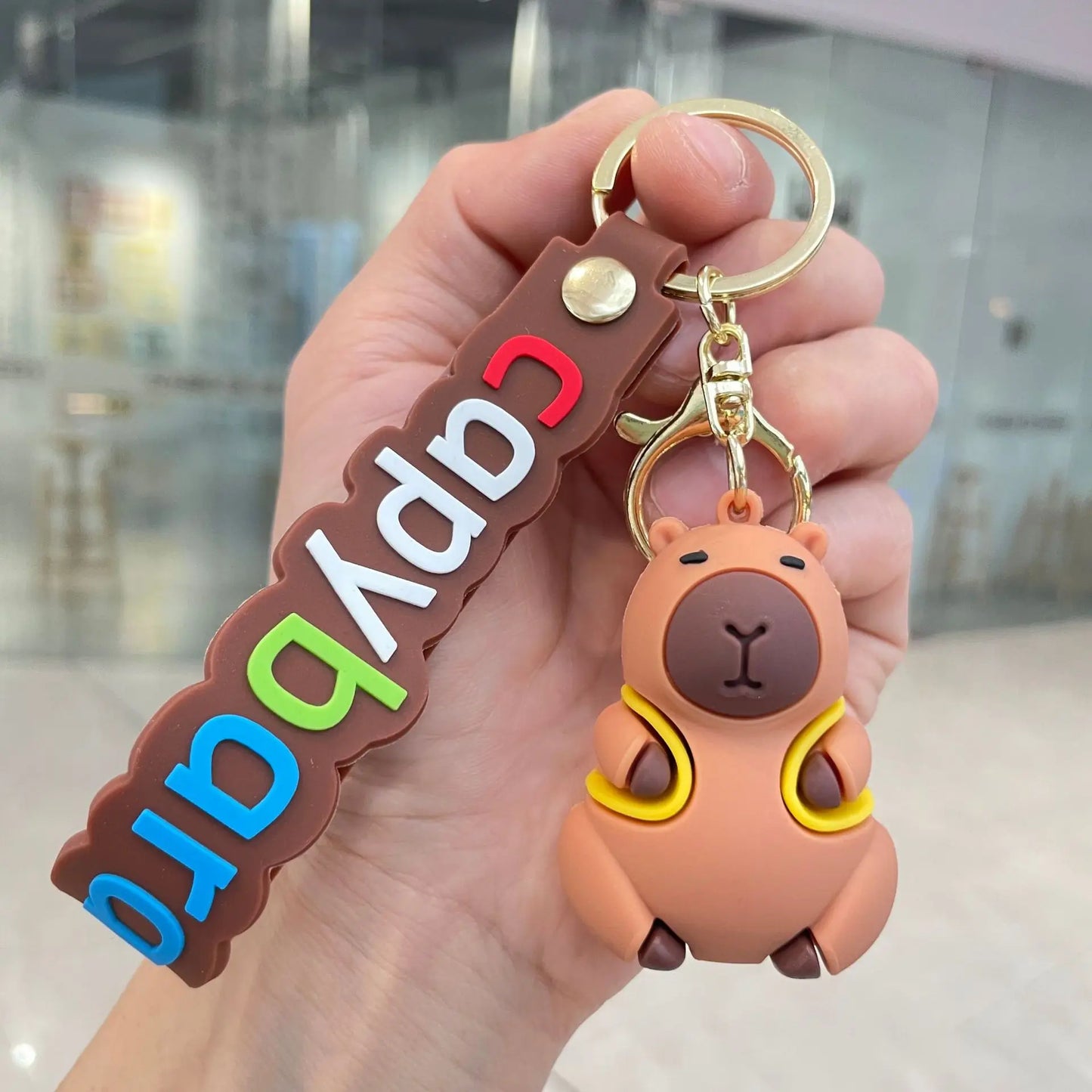 Llavero Capybara con Accesorios - Modelo Kawaii
