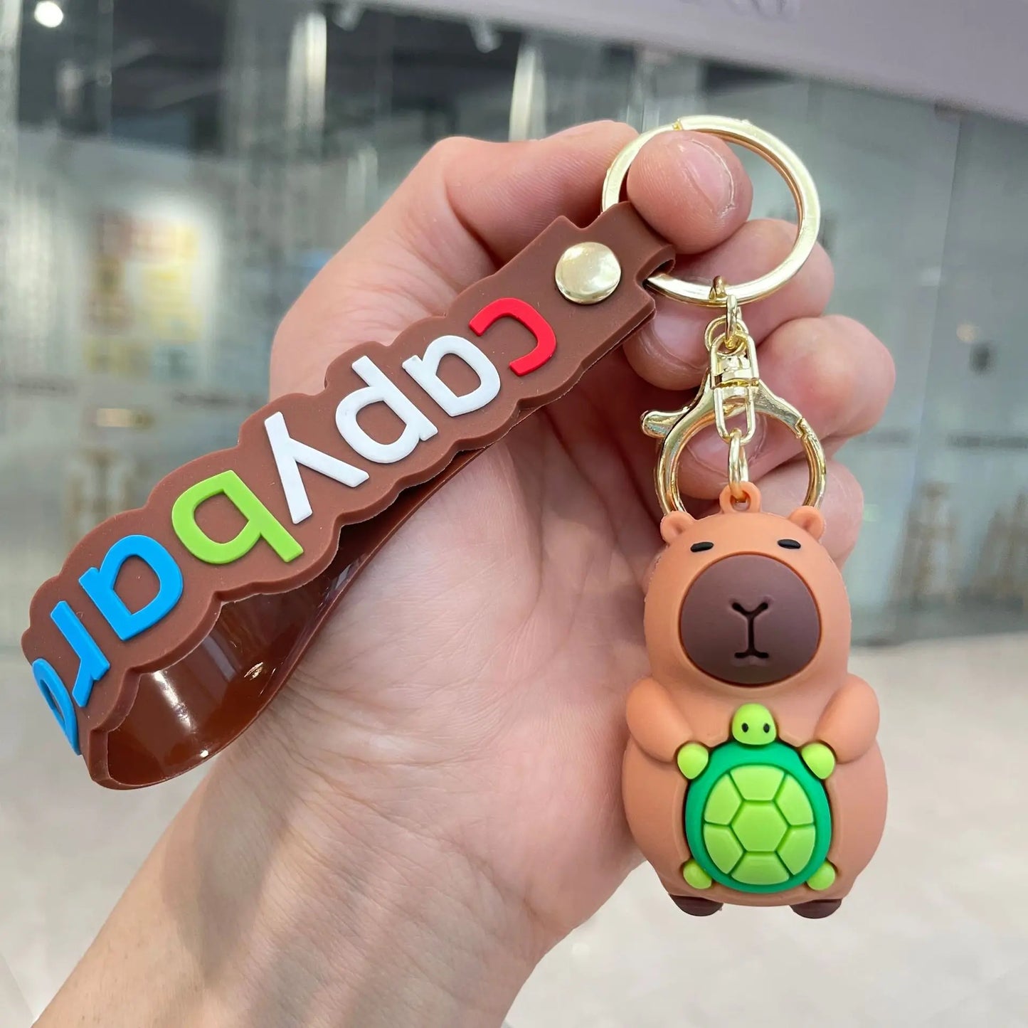 Llavero Capybara con Accesorios - Modelo Kawaii